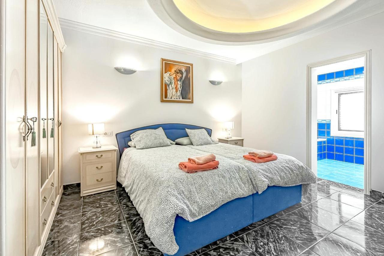 Villa Raquel With Private Pool And Sea View Los Menores Exteriör bild
