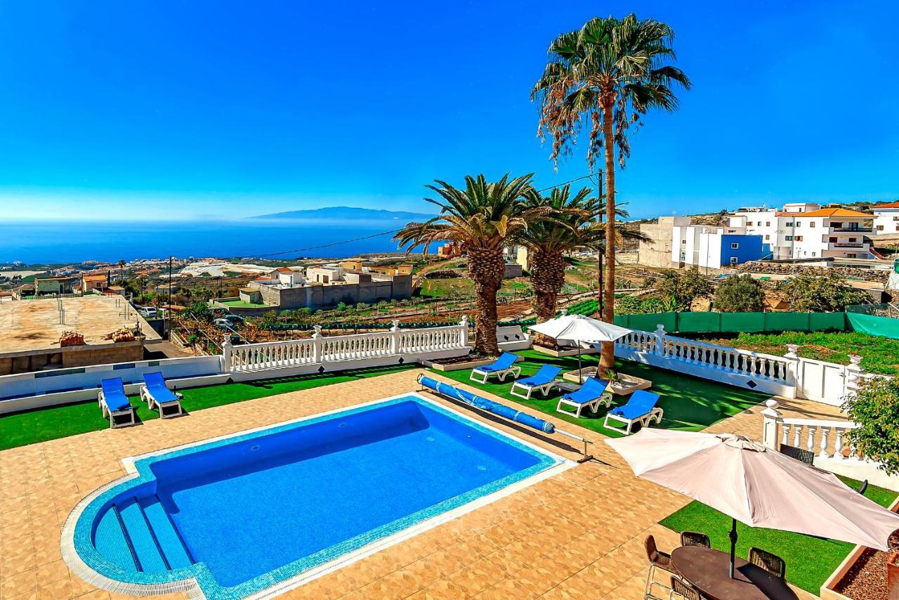 Villa Raquel With Private Pool And Sea View Los Menores Exteriör bild